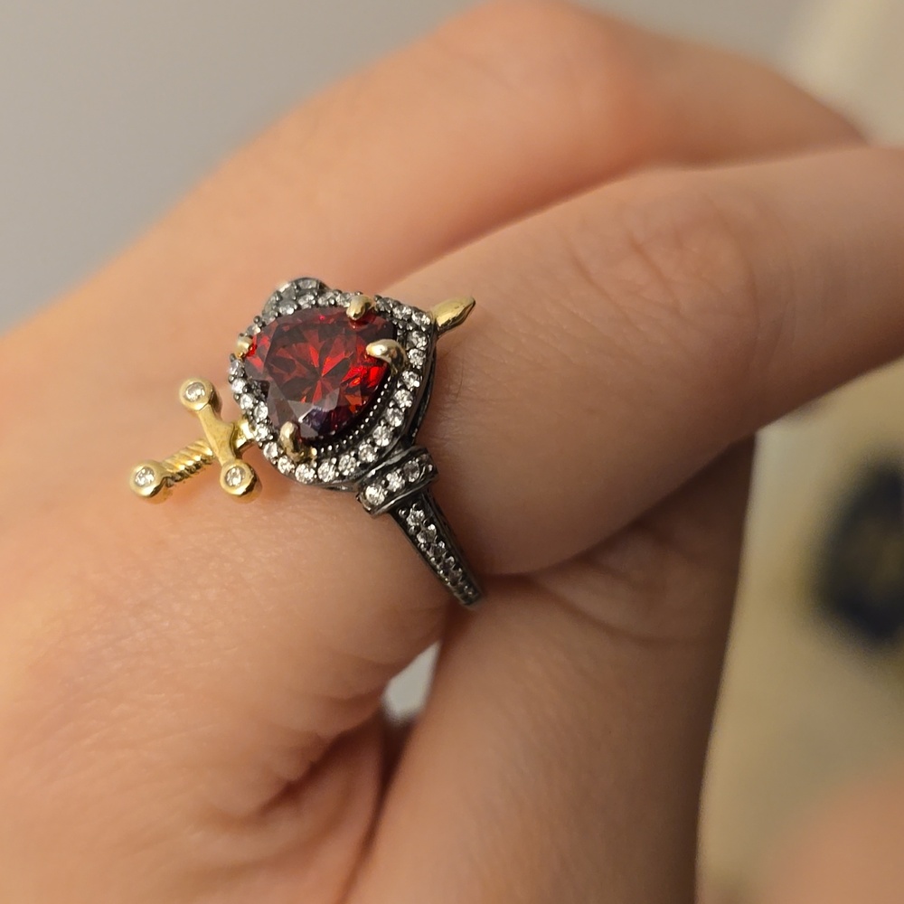 Disney X RockLove SNOW WHITE Dagger Heart Ring Size 6